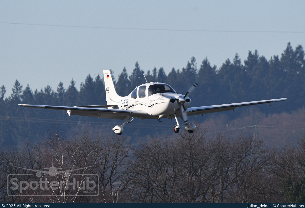 Photo of D-EUBB - Cirrus SR22 G2 GTS operated by Private
