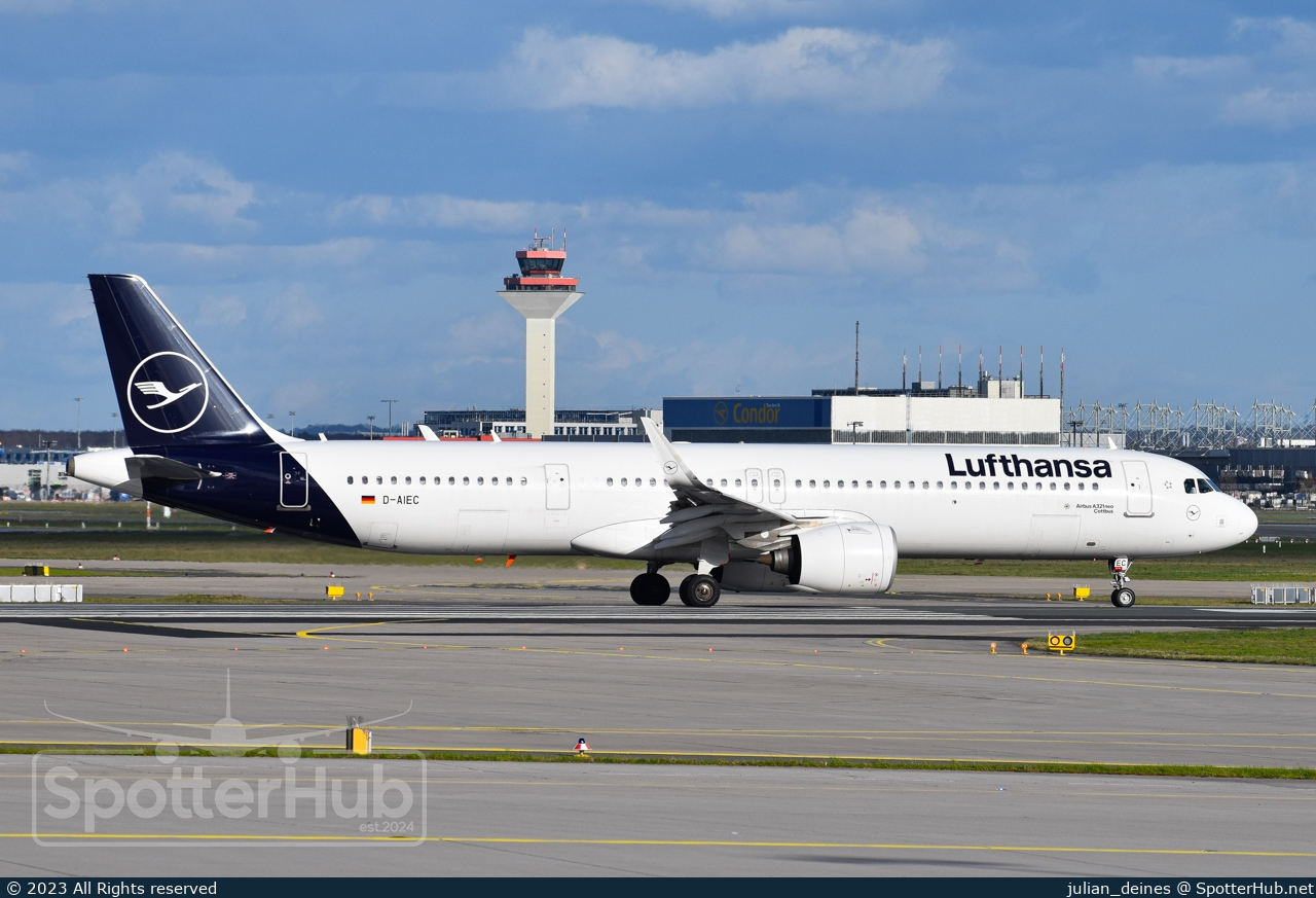Photo of D-AIEC - Airbus A321-271NX operated by Lufthansa