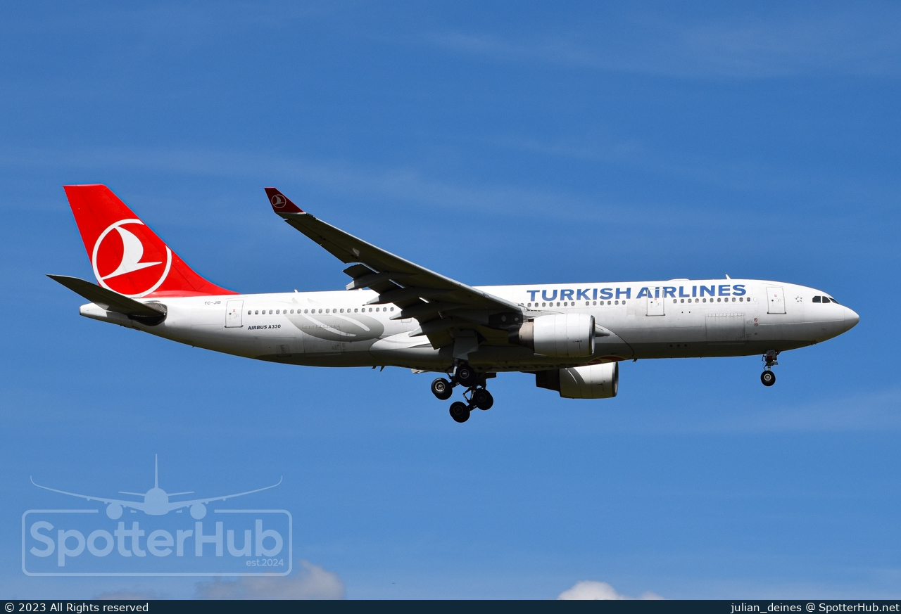 Photo of TC-JIS - Airbus A330-223 operated by Turkish Airlines