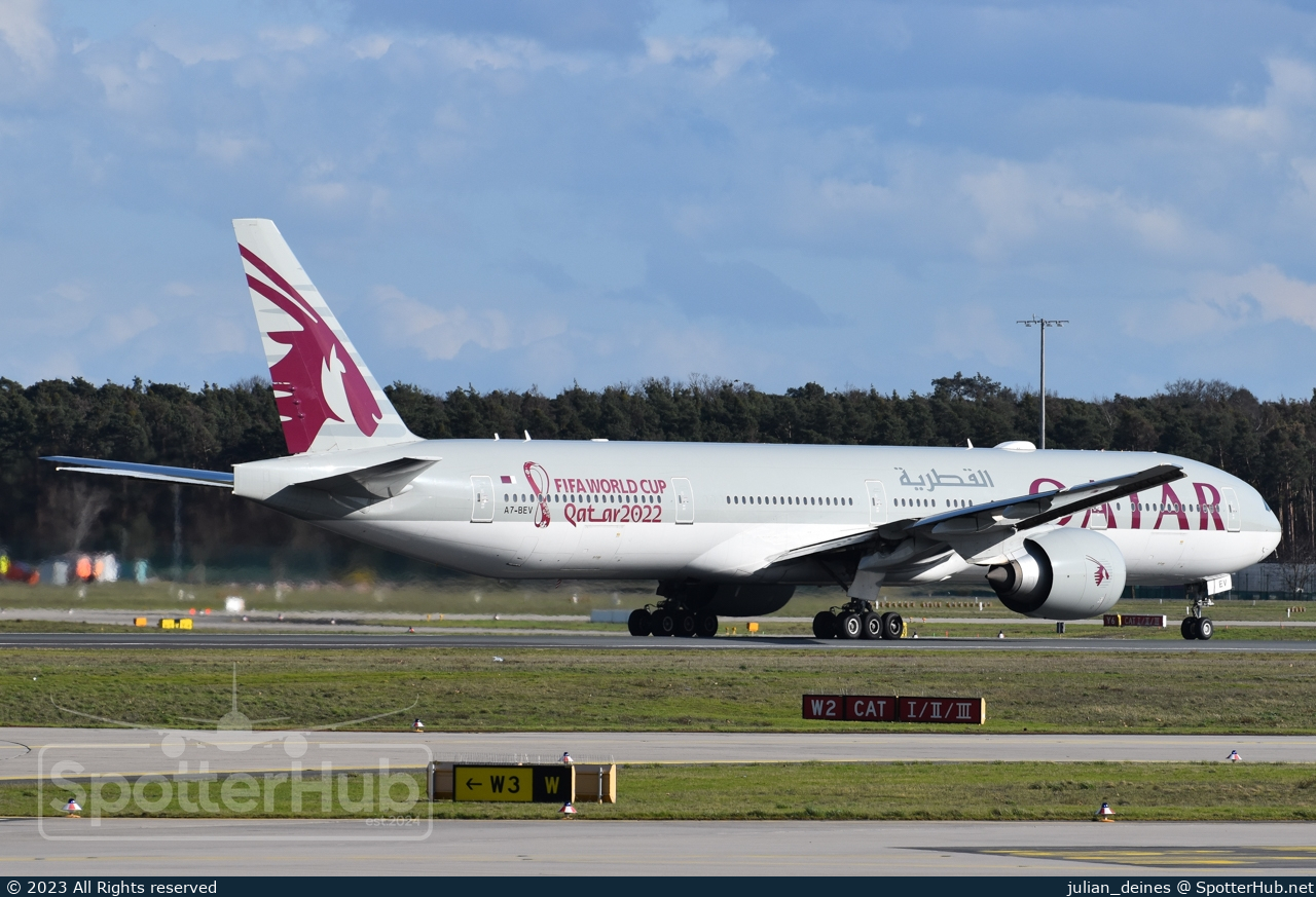Photo of A7-BEV - Boeing 777-3DZ(ER) operated by Qatar Airways