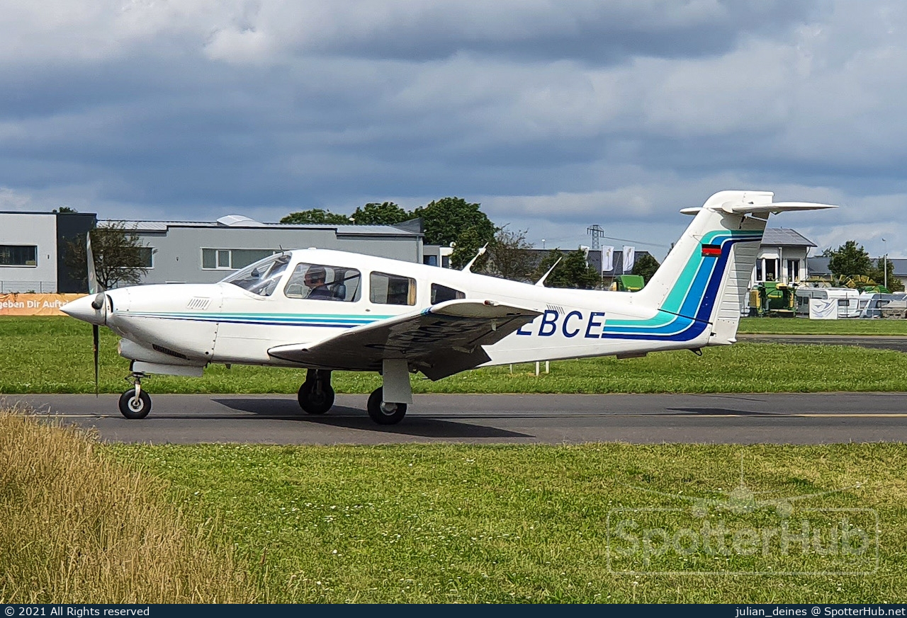 Photo of D-EBCE - Piper PA-28RT-201T Turbo Arrow IV operated by Private