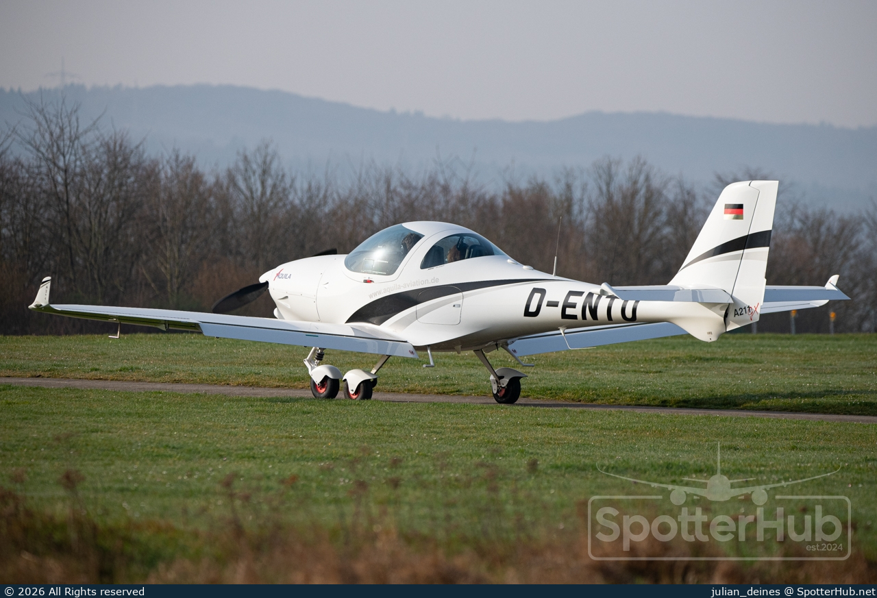 Photo of D-ENTU - Aquila A211GX operated by Aero-Club Koblenz