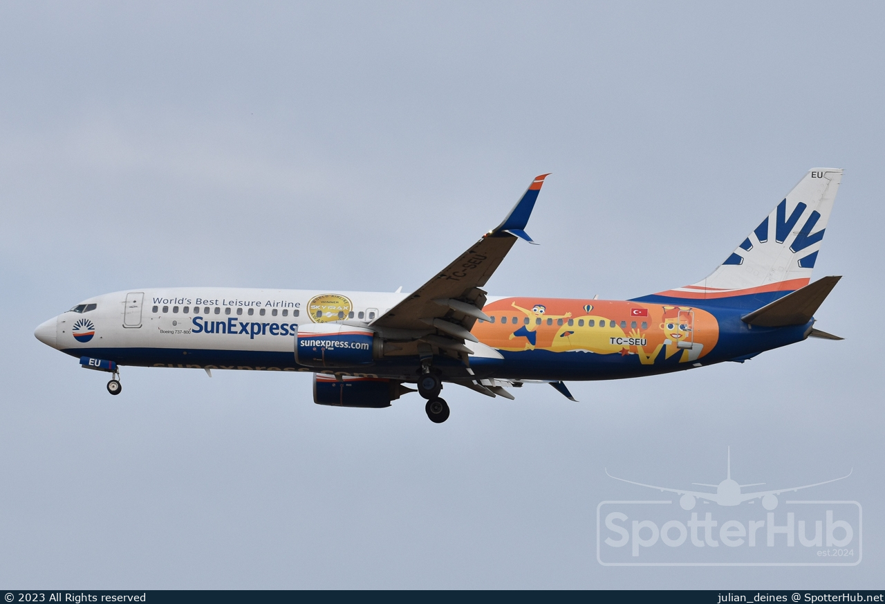 Photo of TC-SEU - Boeing 737-8HC operated by SunExpress