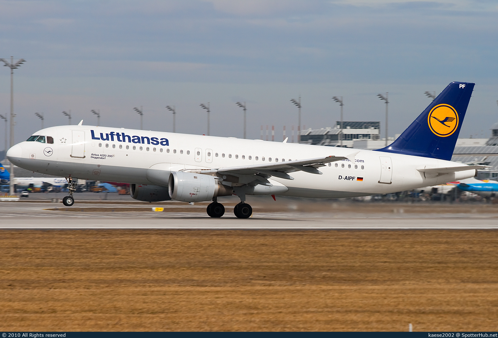 Photo of D-AIPF - Airbus A320-211 operated by Lufthansa