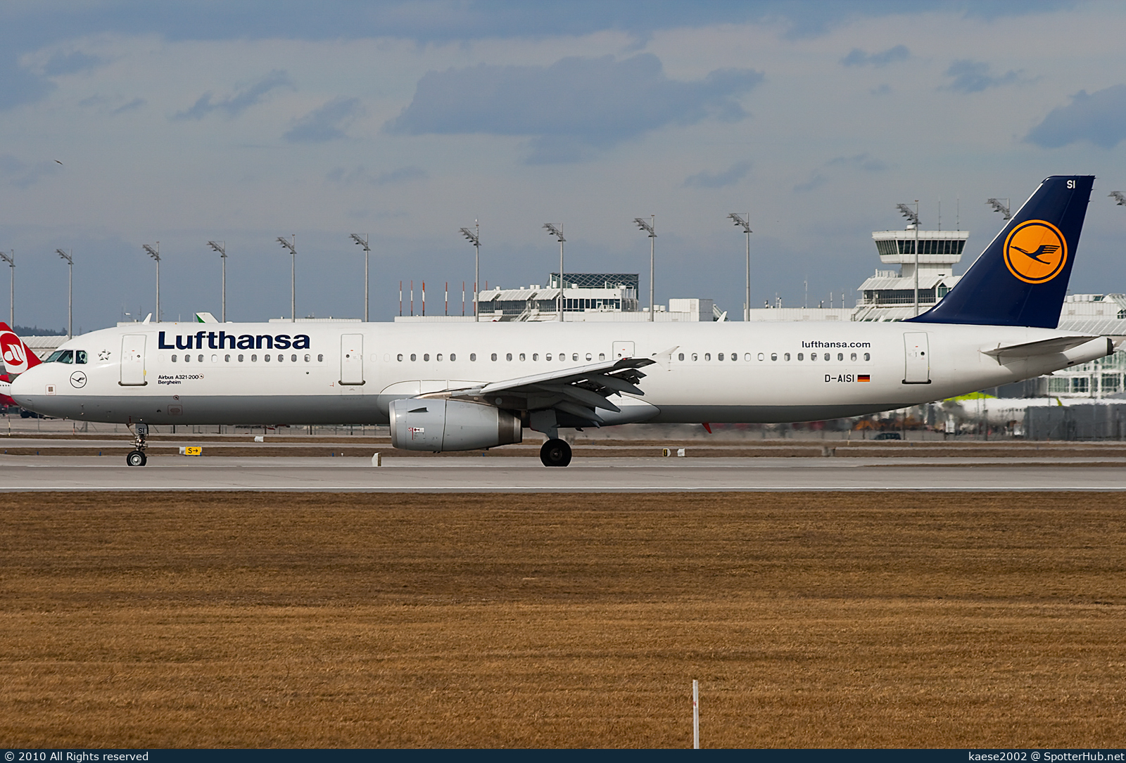Photo of D-AISI - Airbus A321-231 operated by Lufthansa