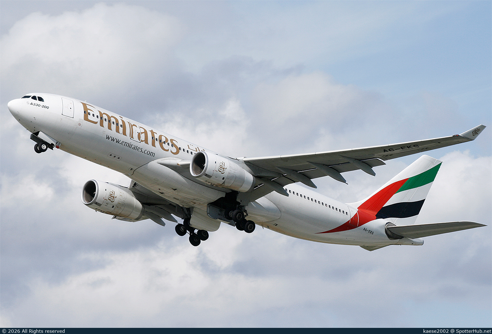 Photo of A6-EKS - Airbus A330-243 operated by Emirates