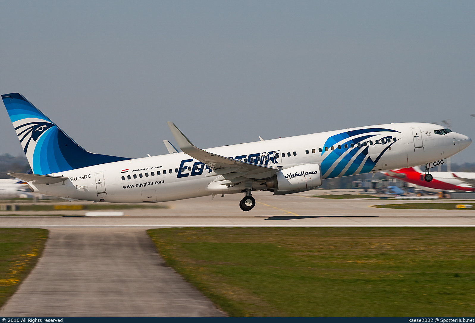 Photo of SU-GDC - Boeing 737-866 operated by Egyptair