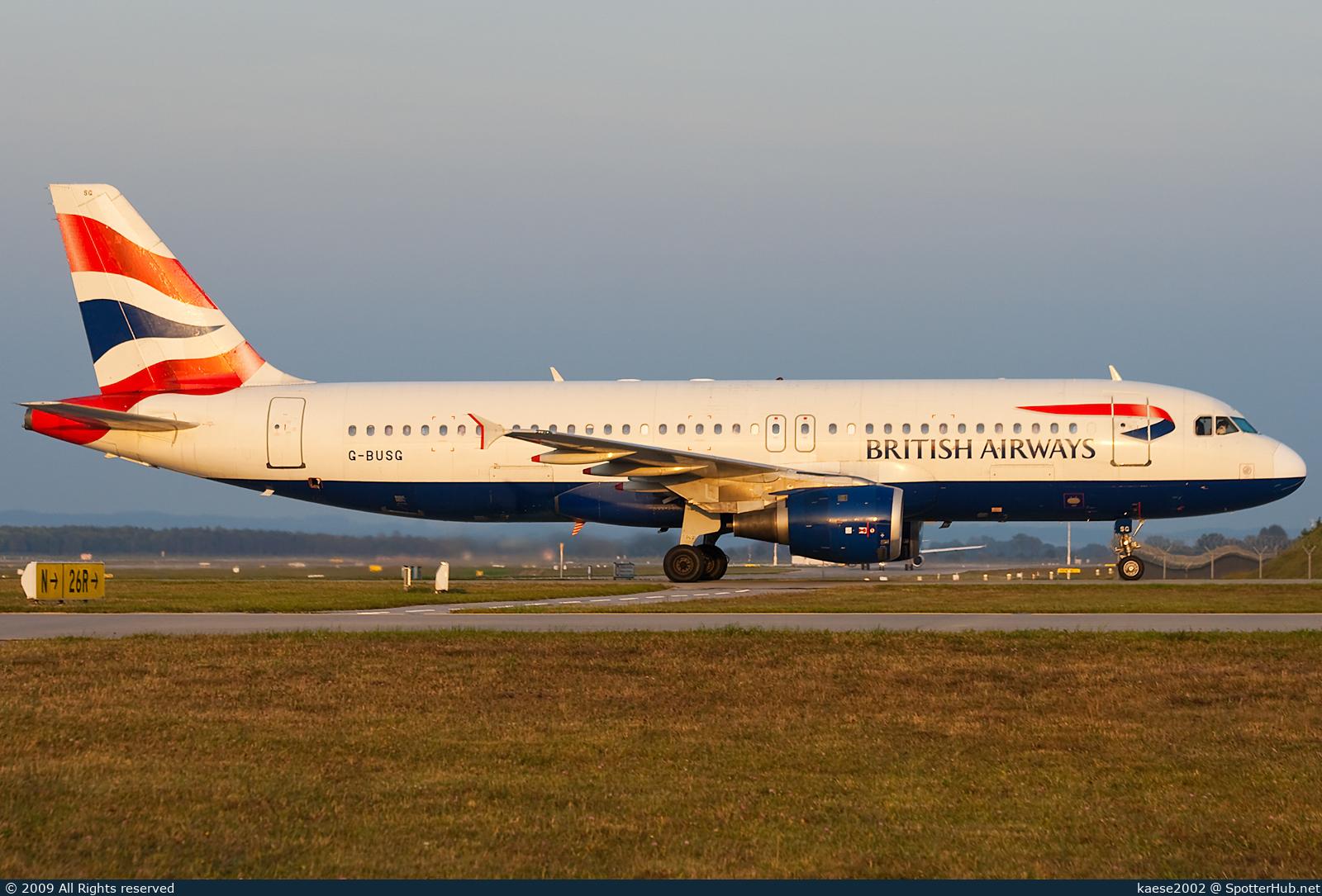 Photo of G-BUSG - Airbus A320-211 operated by British Airways