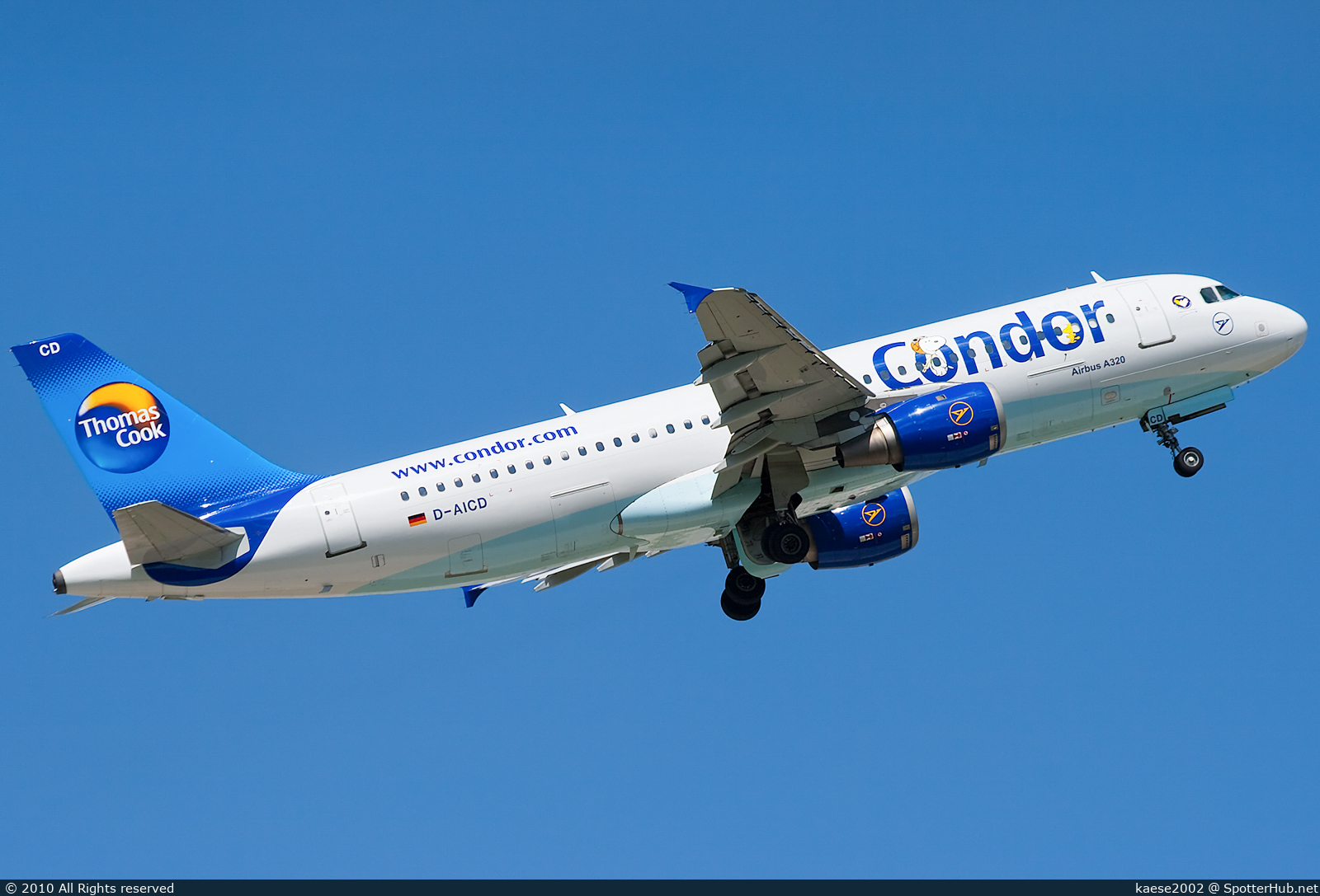 Photo of D-AICD - Airbus A320-212 operated by Condor