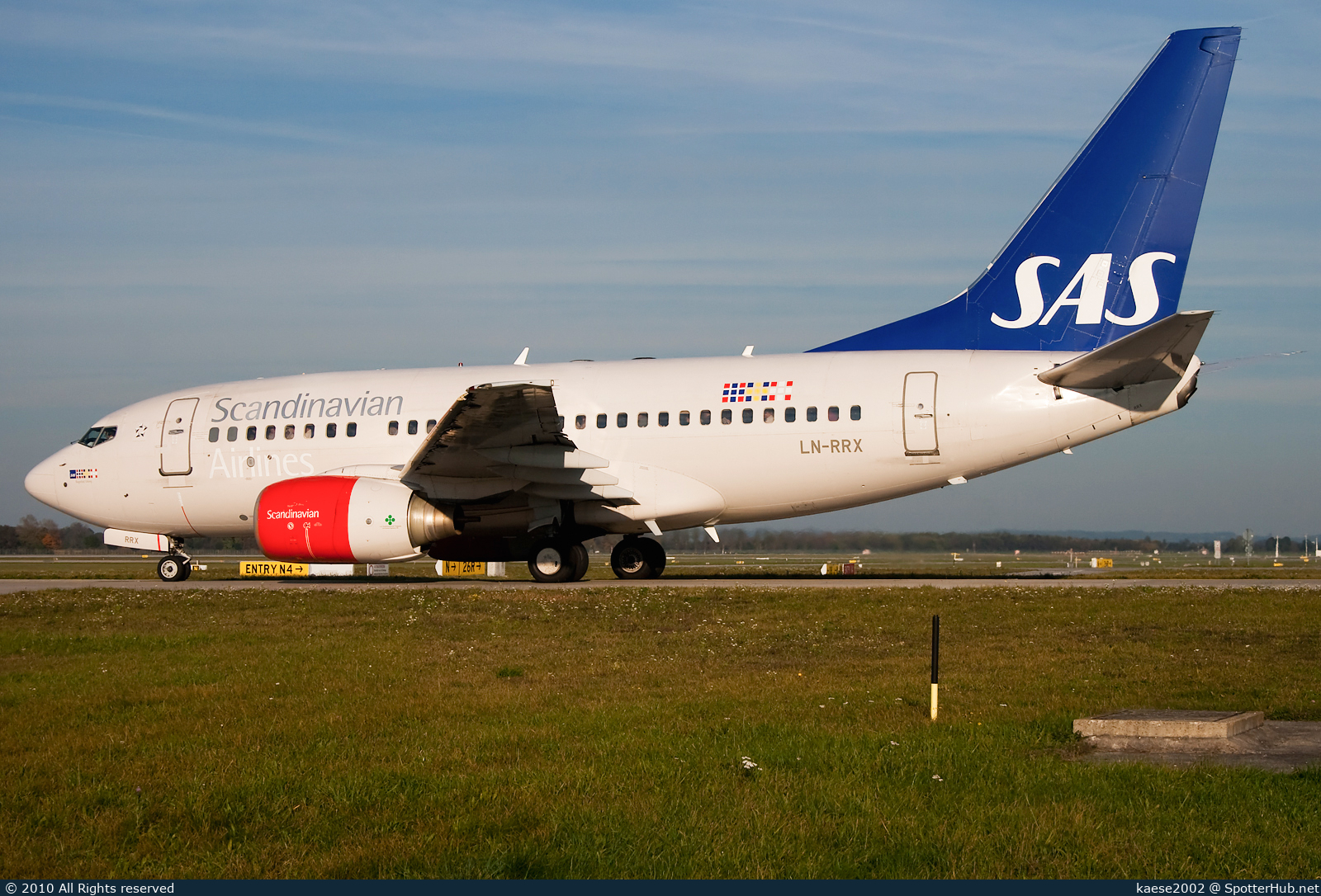Photo of LN-RRX - Boeing 737-683 operated by SAS Scandinavian Airlines