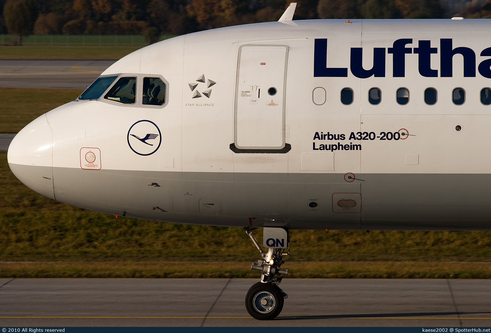 Photo of D-AIQN - Airbus A320-211 operated by Lufthansa