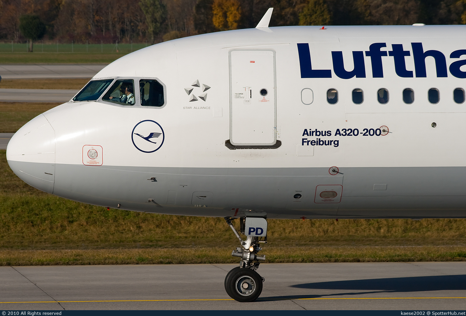 Photo of D-AIPD - Airbus A320-211 operated by Lufthansa
