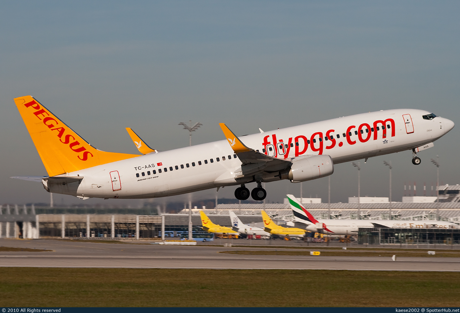 Photo of TC-AAS - Boeing 737-82R operated by Pegasus Airlines
