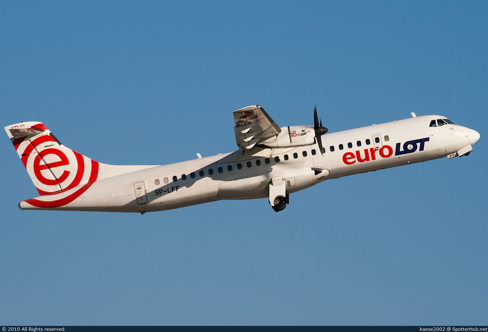 Photo of SP-LFF - ATR 72-202 operated by euroLOT