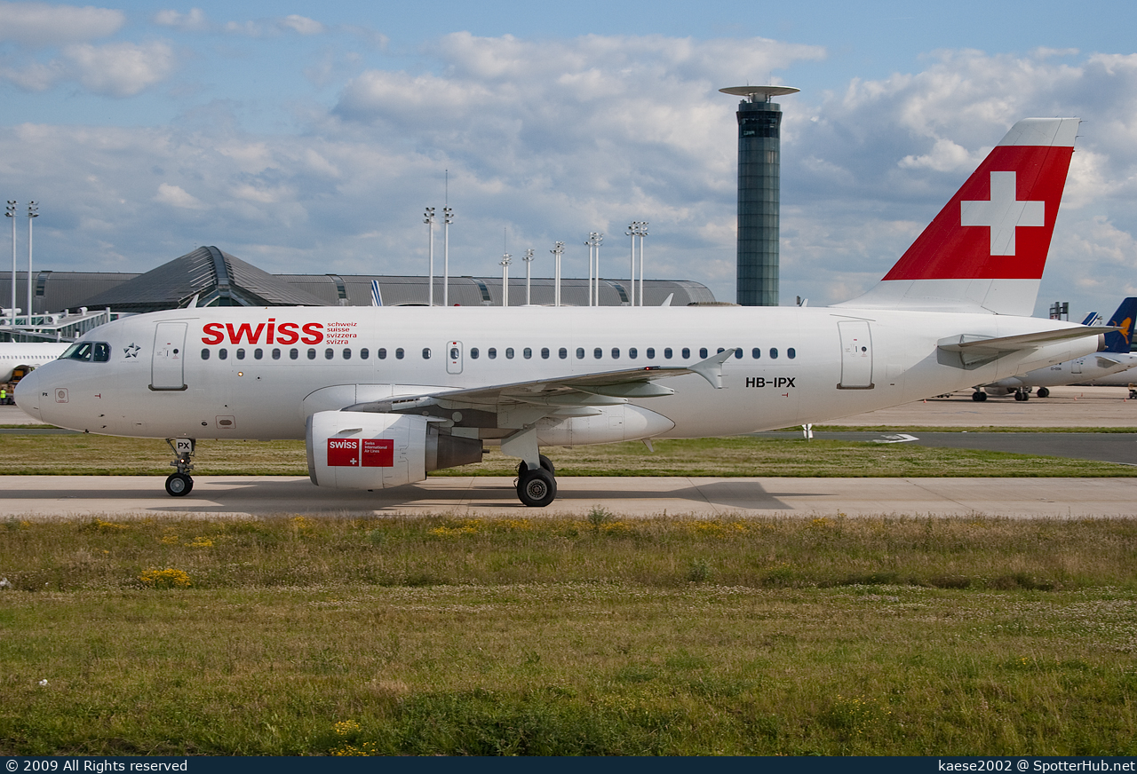 Photo of HB-IPX - Airbus A319-112 operated by Swiss International Air Lines