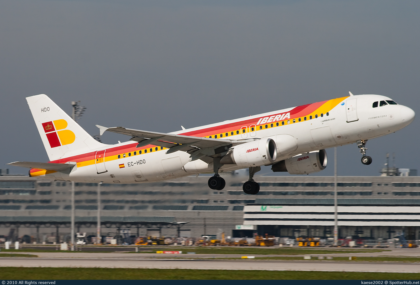 Photo of EC-HDO - Airbus A320-214 operated by Iberia