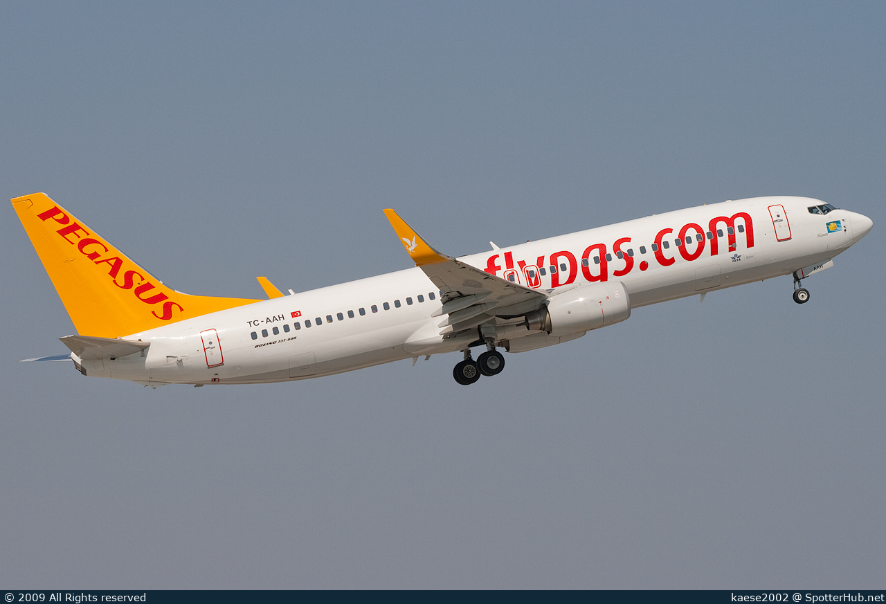 Photo of TC-AAH - Boeing 737-82R operated by Pegasus Airlines