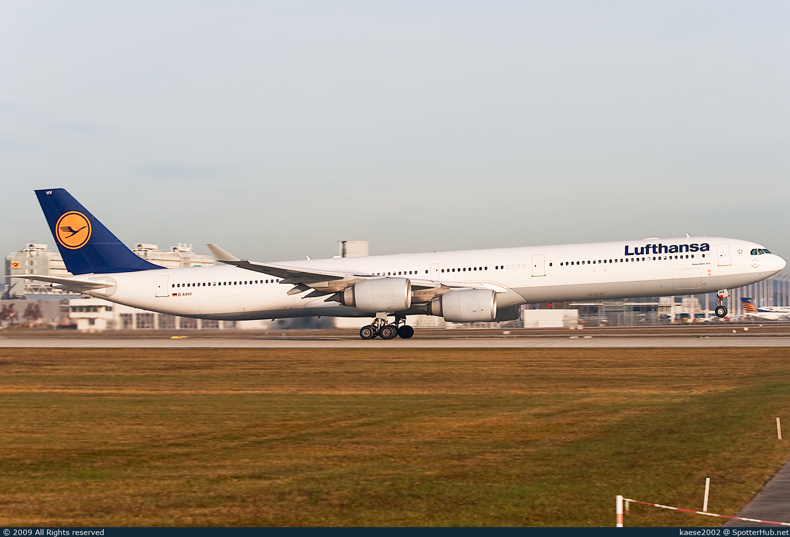 Photo of D-AIHV - Airbus A340-642 operated by Lufthansa