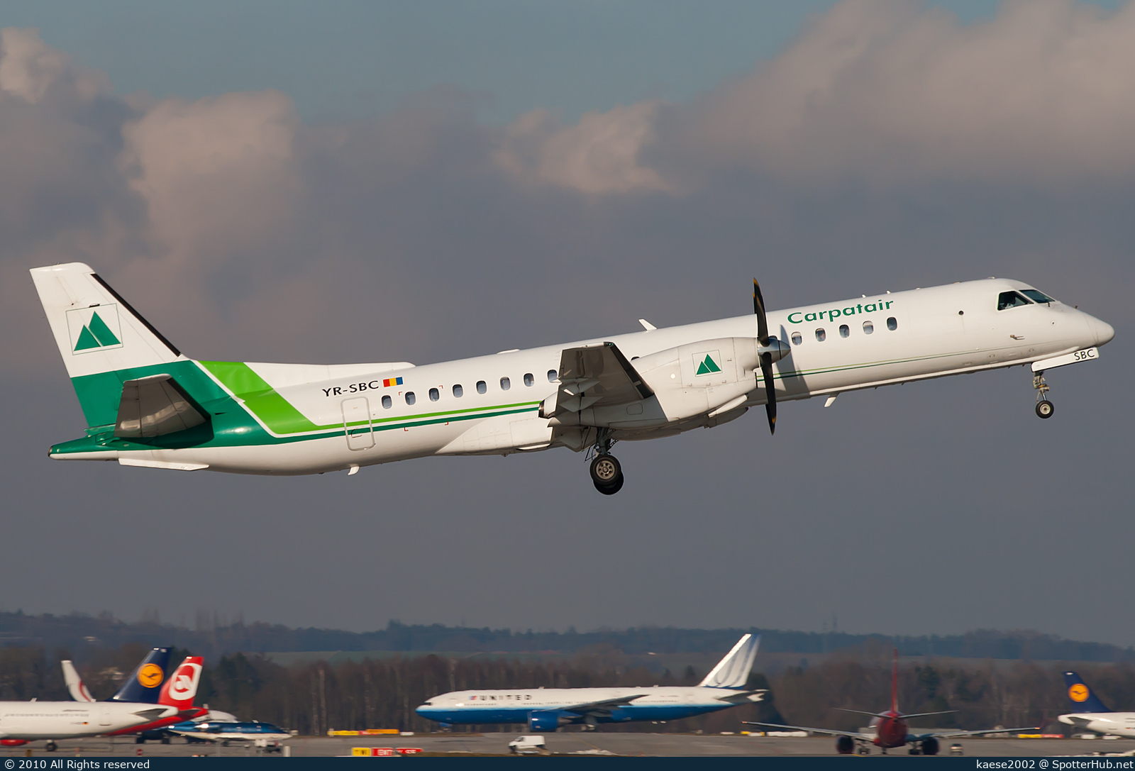 Photo of YR-SBC - Saab 2000 operated by Carpatair