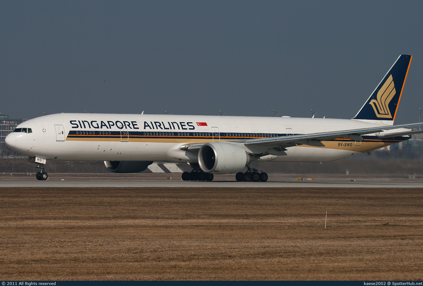 Photo of 9V-SWD - Boeing 777-312(ER) operated by Singapore Airlines