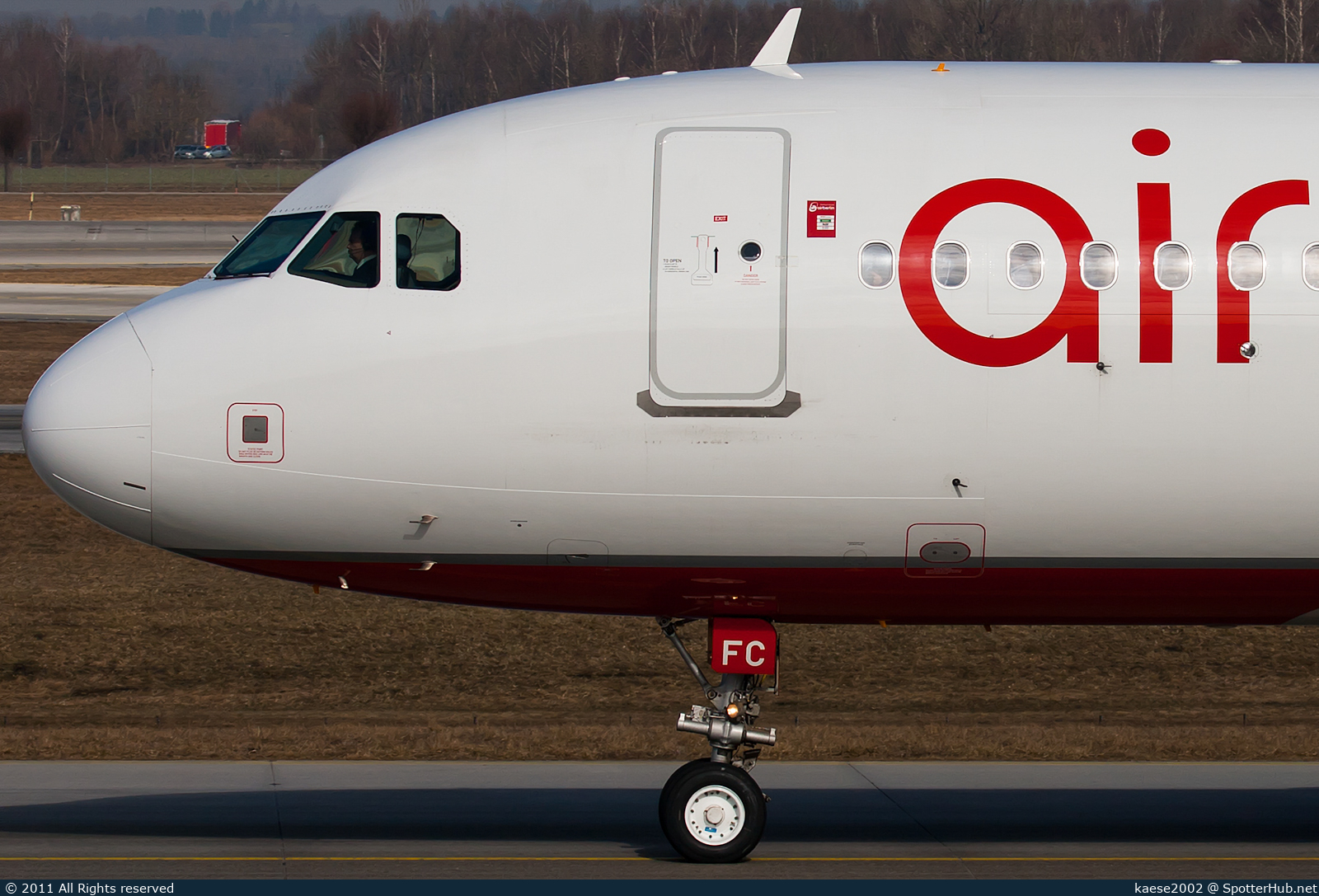 Photo of D-ABFC - Airbus A320-214 operated by Air Berlin