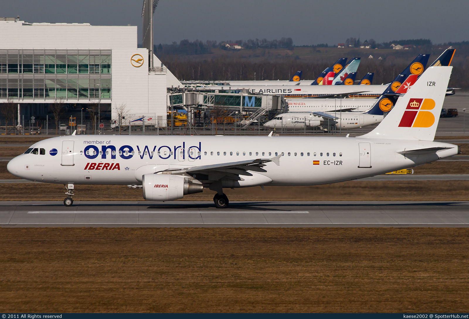 Photo of EC-IZR - Airbus A320-214 operated by Iberia