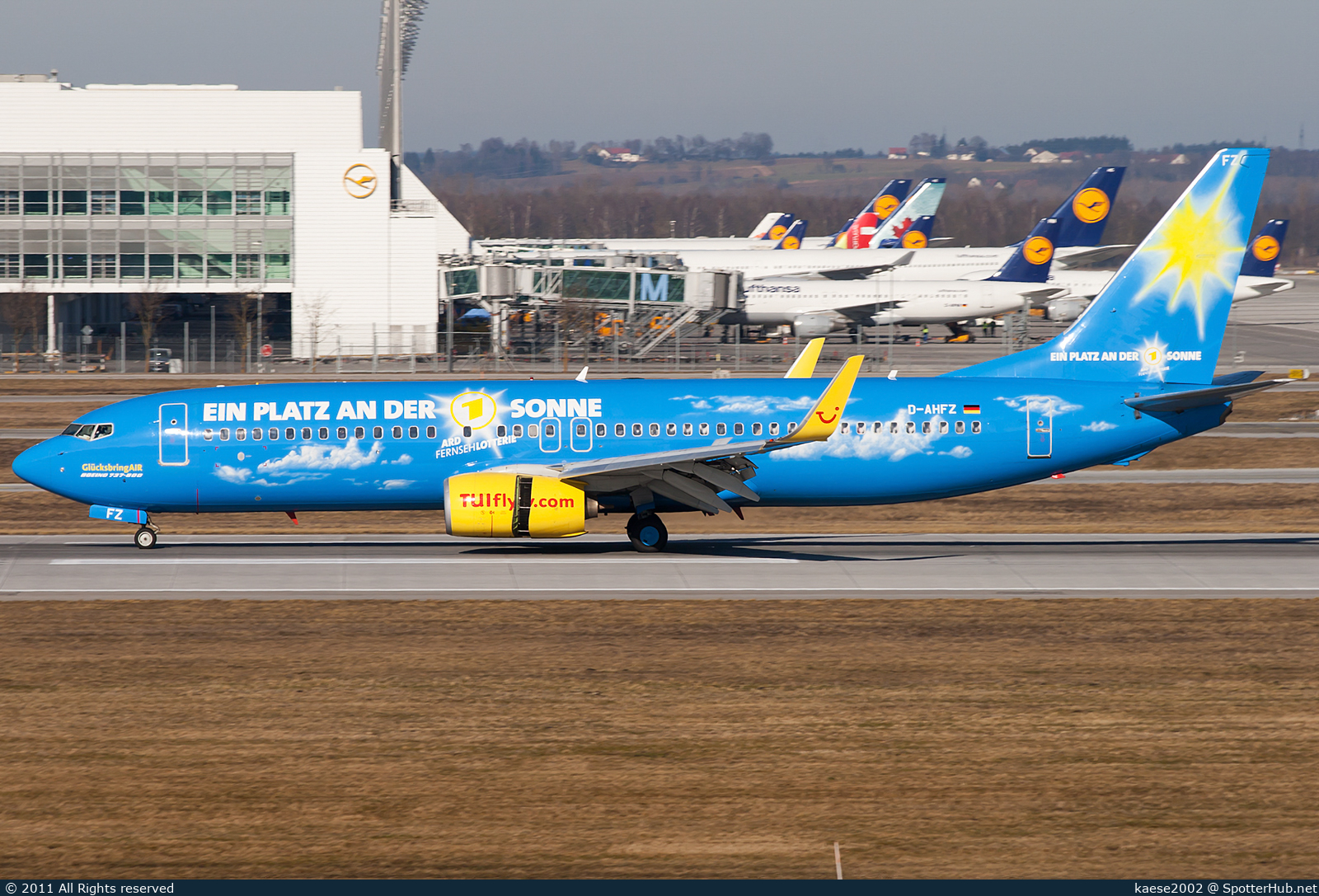 Photo of D-AHFZ - Boeing 737-8K5 operated by TUIfly