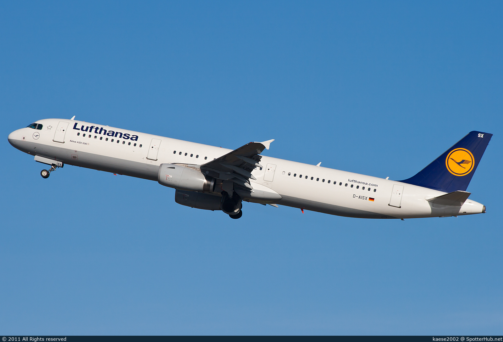 Photo of D-AISX - Airbus A321-231 operated by Lufthansa