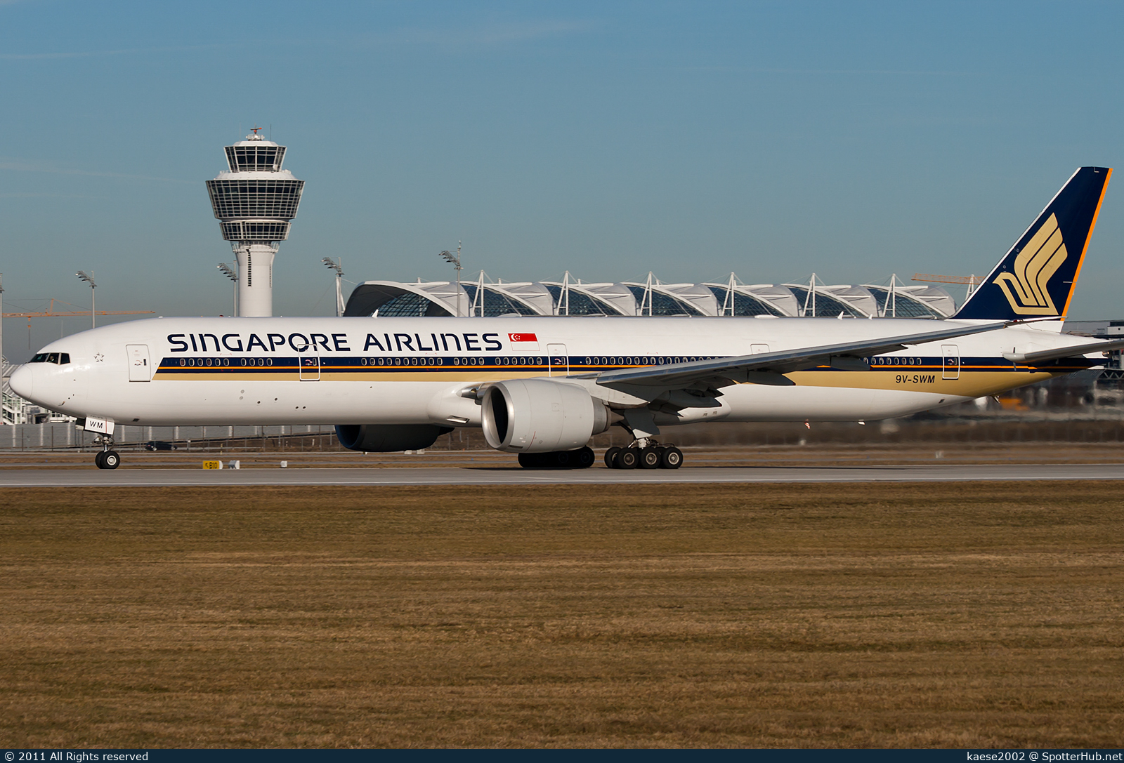Photo of 9V-SWM - Boeing 777-312(ER) operated by Singapore Airlines