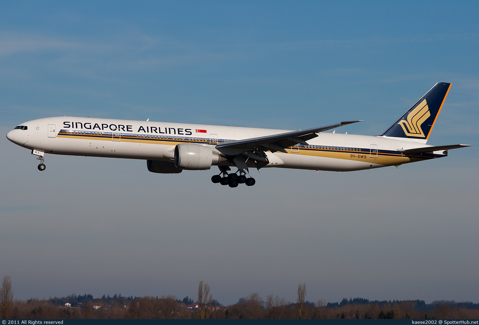 Photo of 9V-SWS - Boeing 777-312(ER) operated by Singapore Airlines