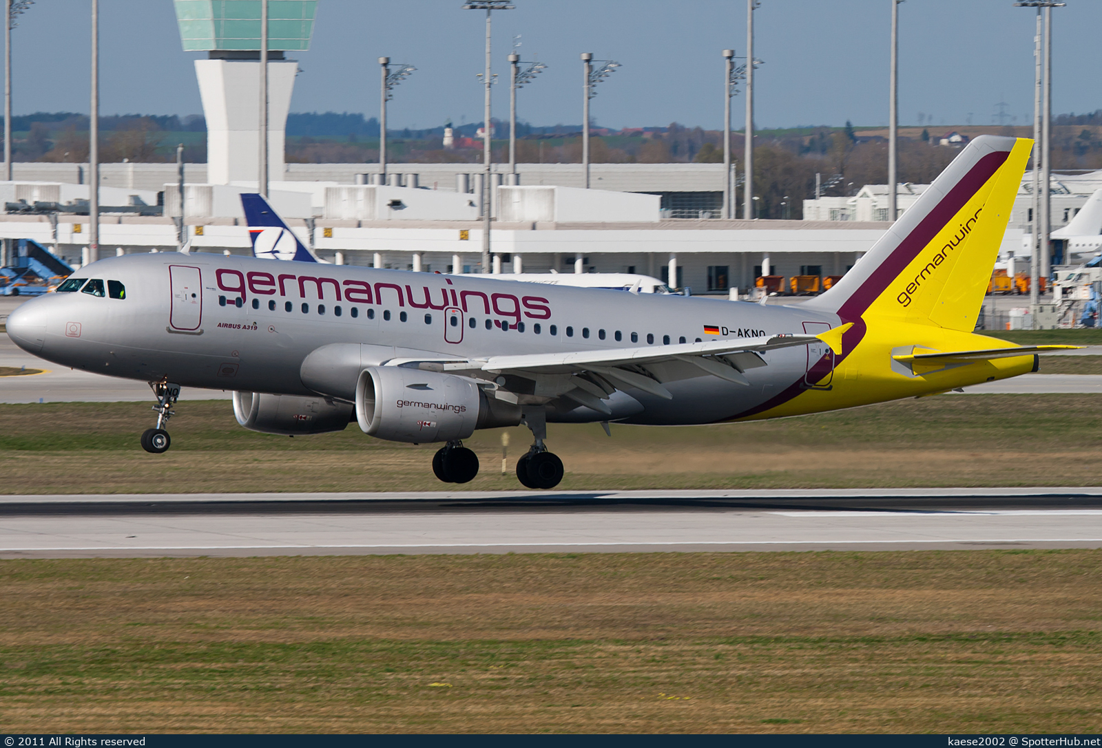 Photo of D-AKNO - Airbus A319-112 operated by Germanwings
