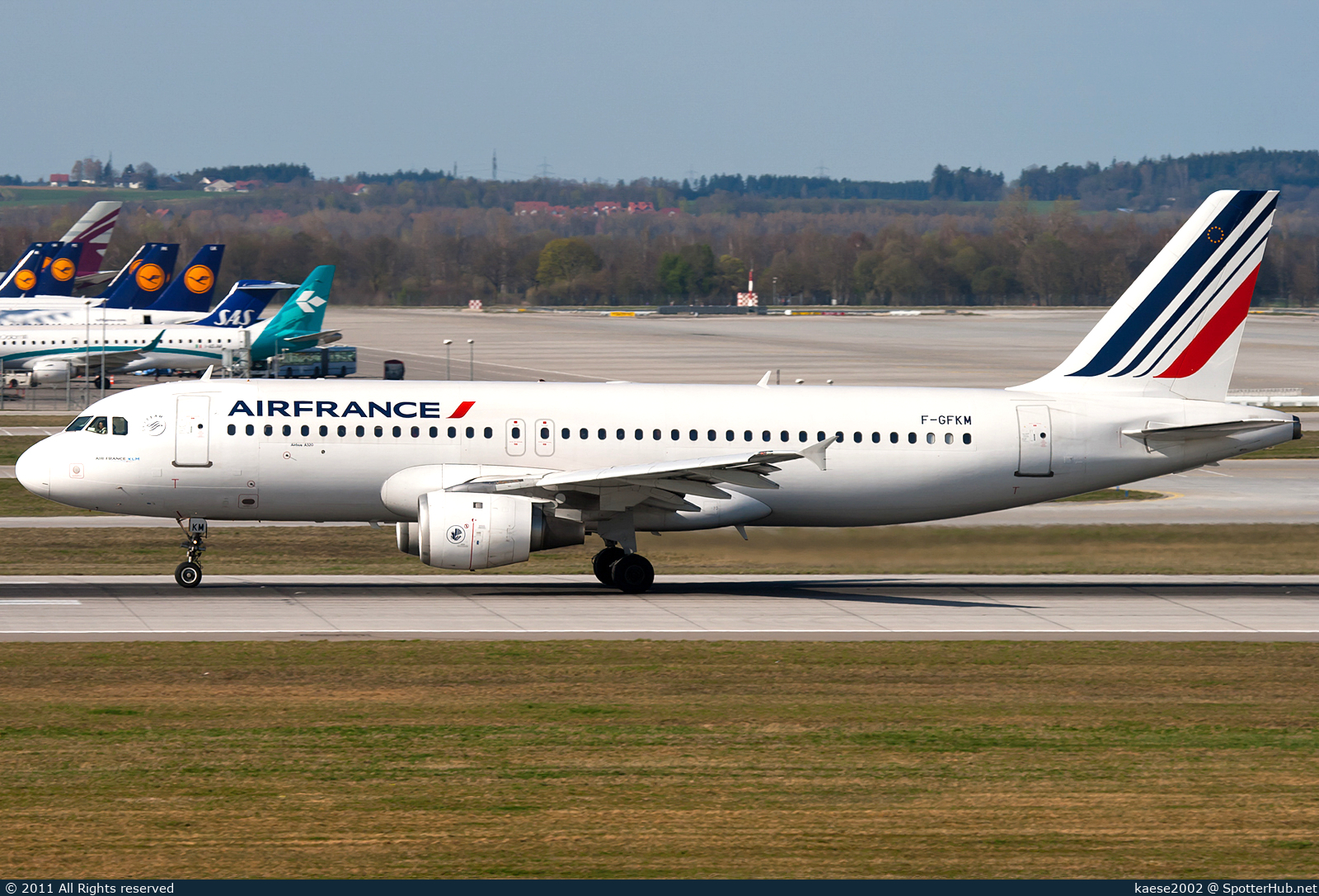 Photo of F-GFKM - Airbus A320-211 operated by Air France