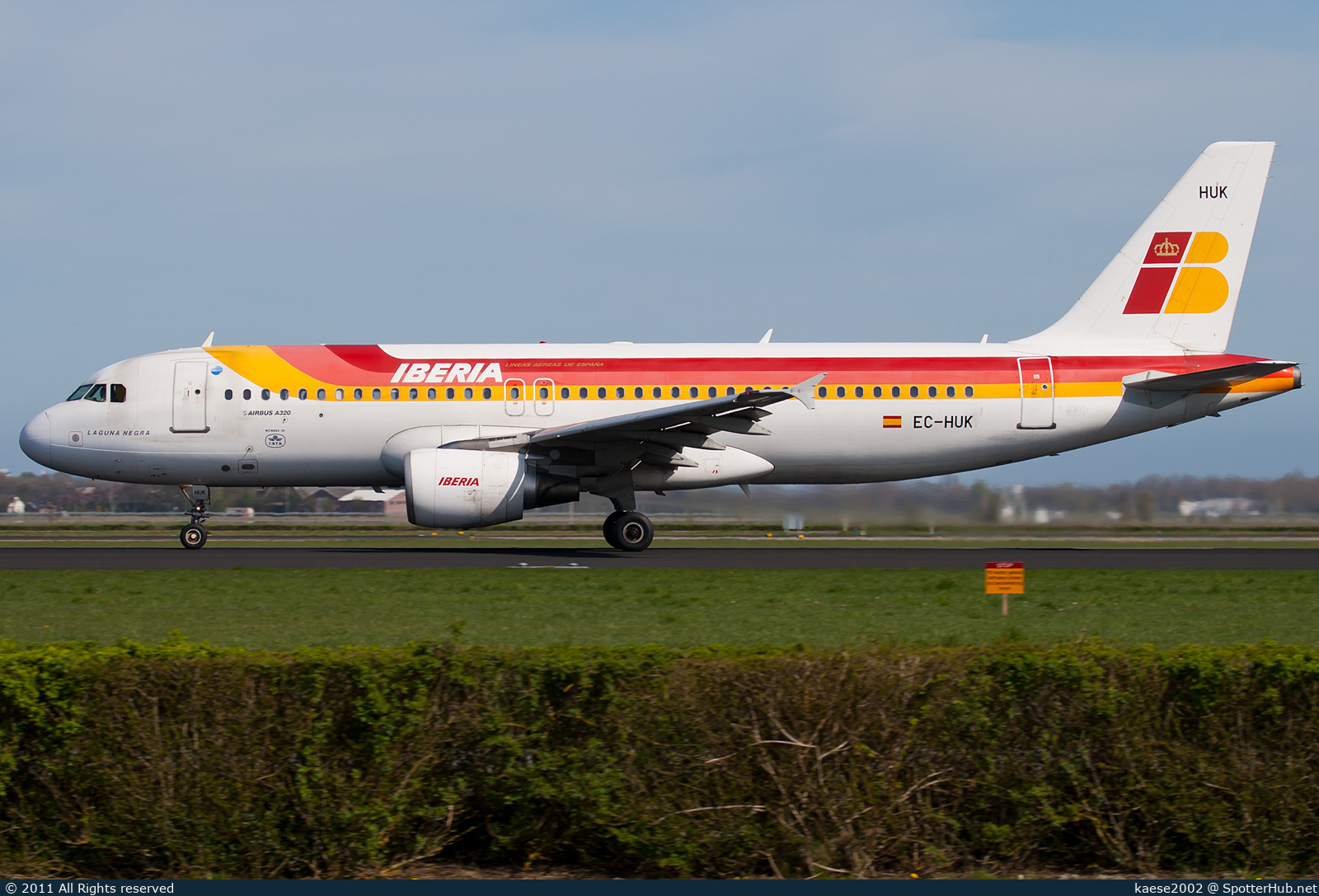 Photo of EC-HUK - Airbus A320-214 operated by Iberia