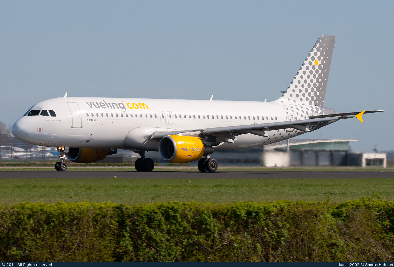 Photo of EC-KDT - Airbus A320-216 operated by Vueling