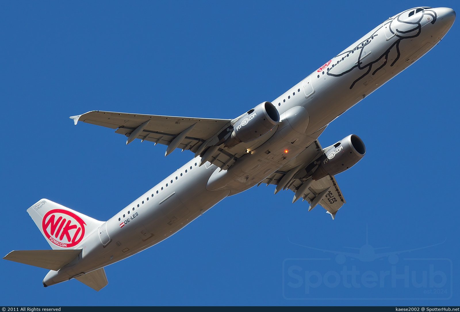 Photo of OE-LES - Airbus A321-211 operated by Niki