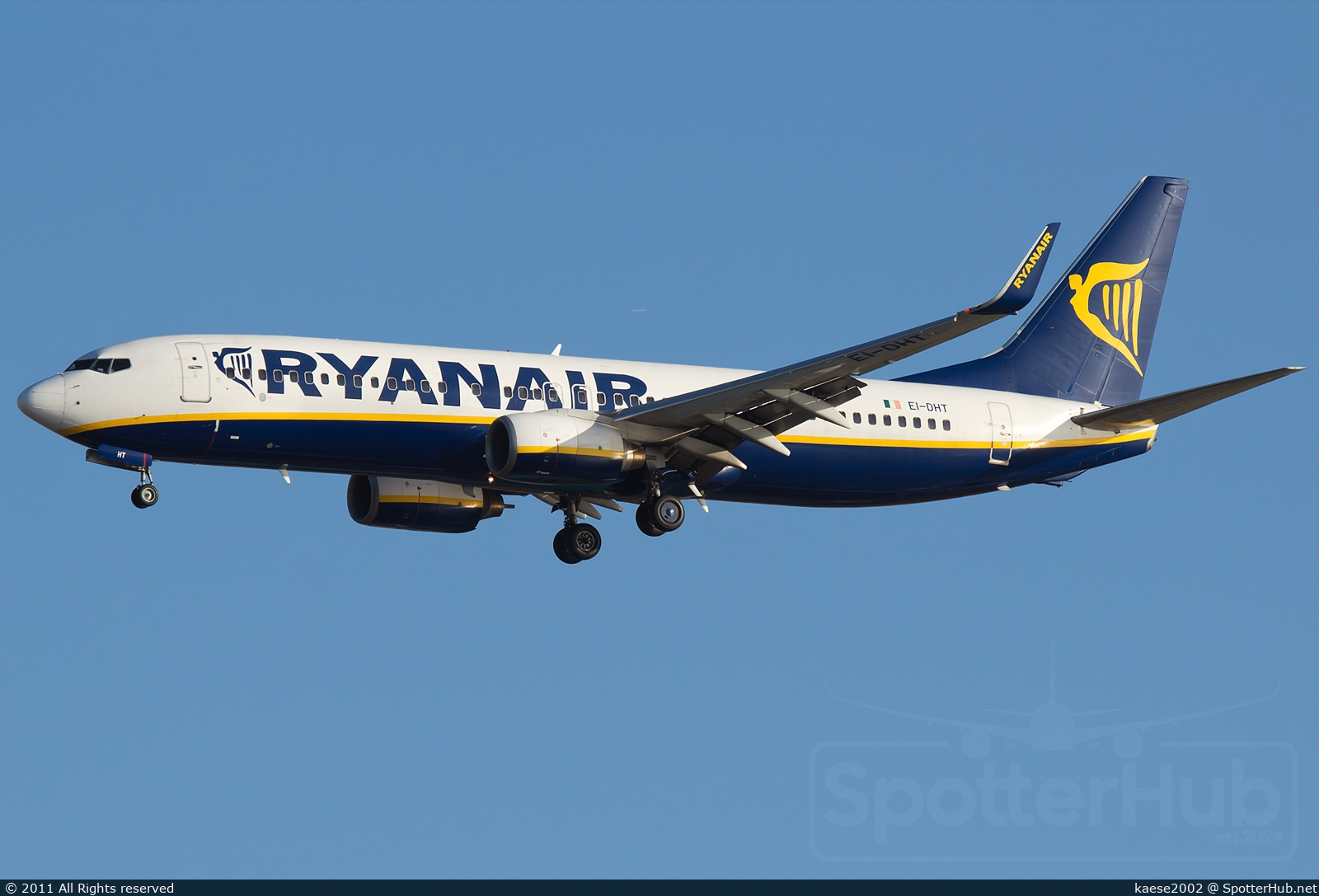 Photo of EI-DHT - Boeing 737-8AS operated by Ryanair