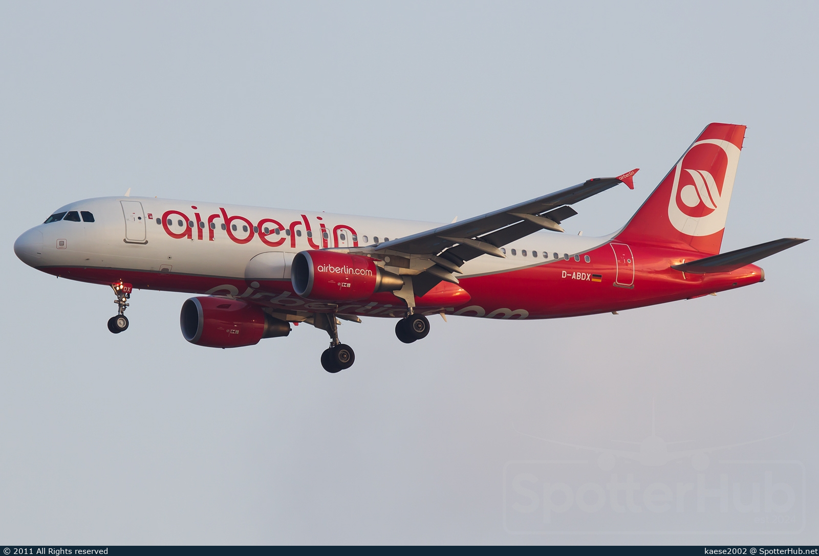 Photo of D-ABDX - Airbus A320-214 operated by Air Berlin