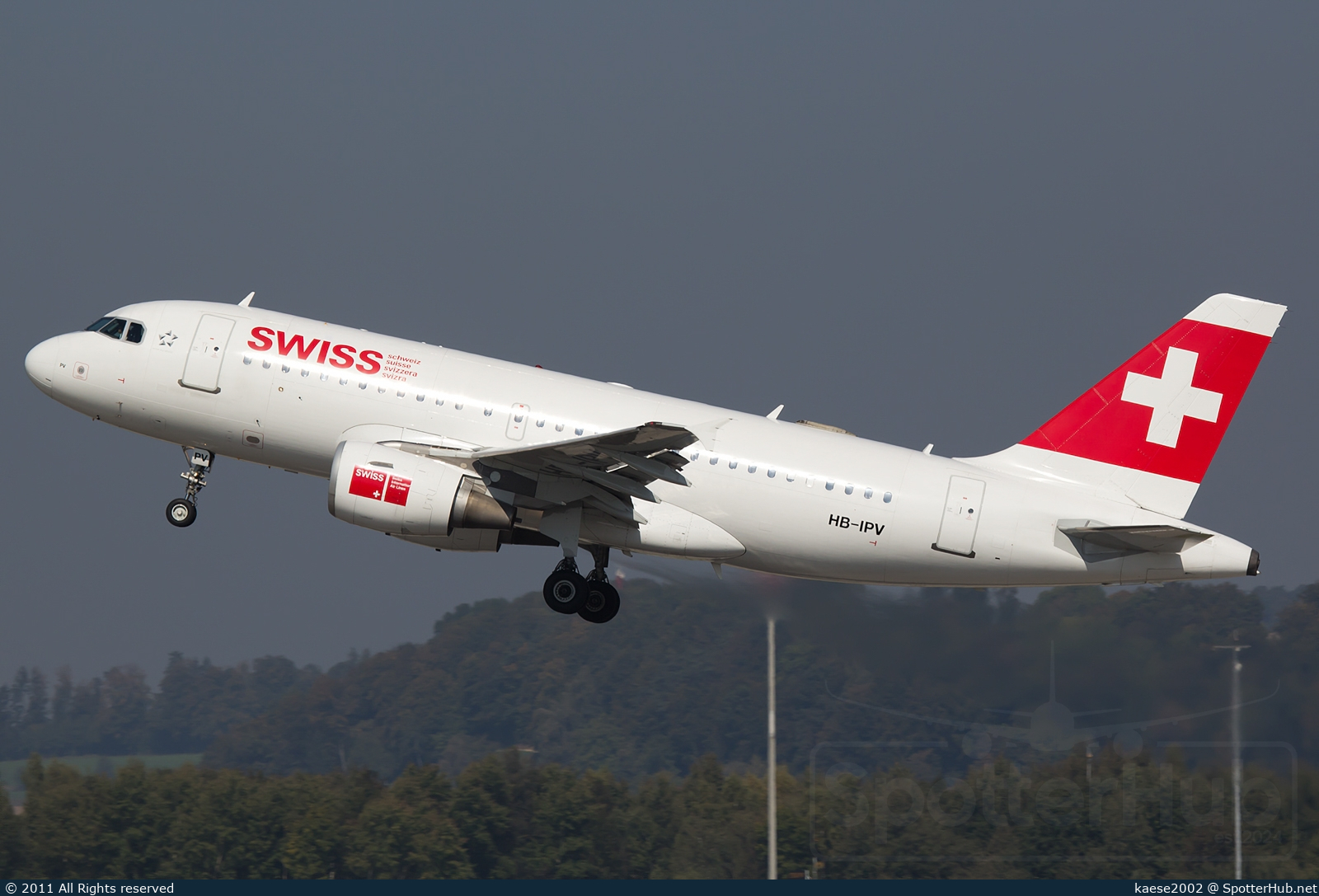 Photo of HB-IPV - Airbus A319-112 operated by Swiss International Air Lines