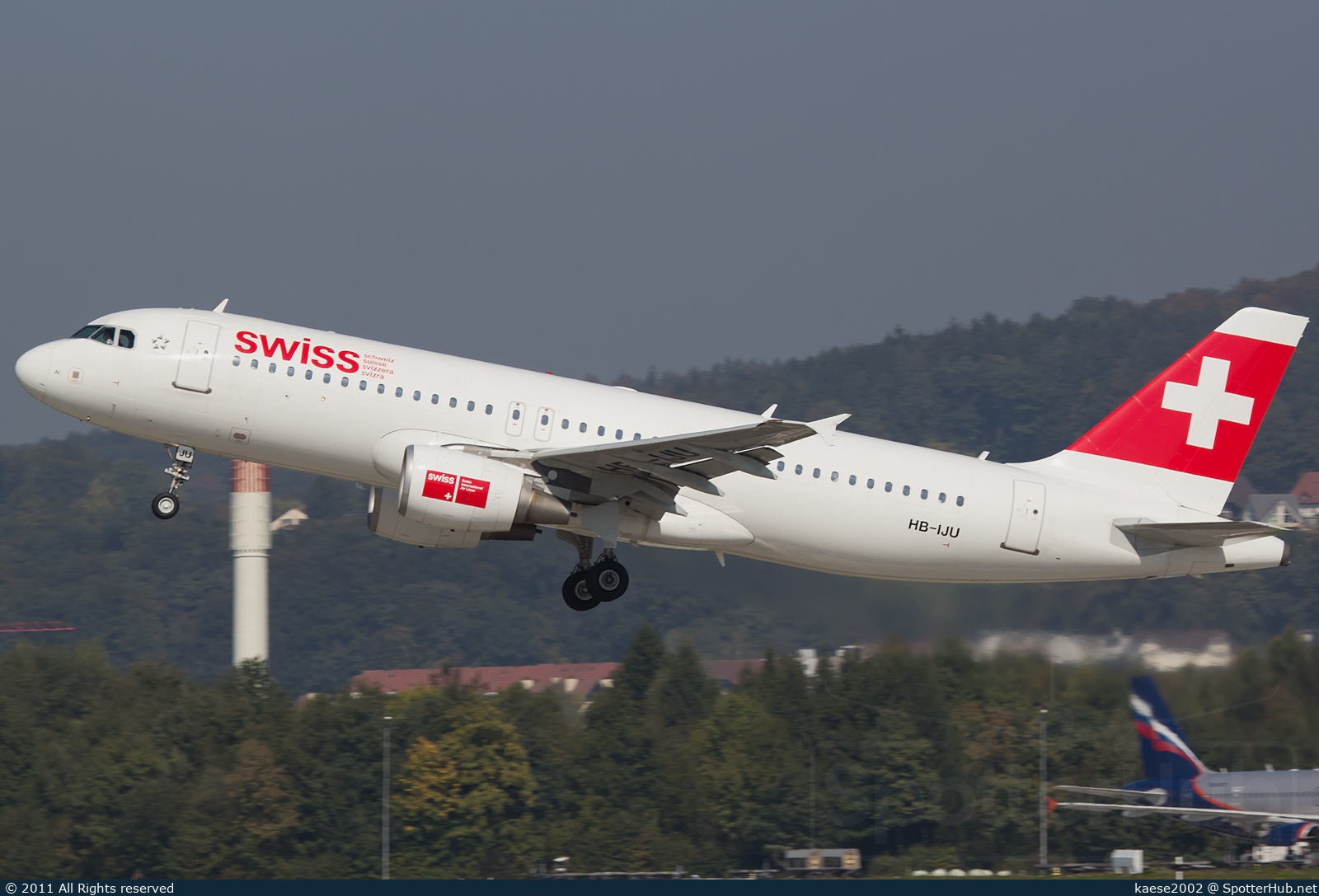 Photo of HB-IJU - Airbus A320-214 operated by Swiss International Air Lines