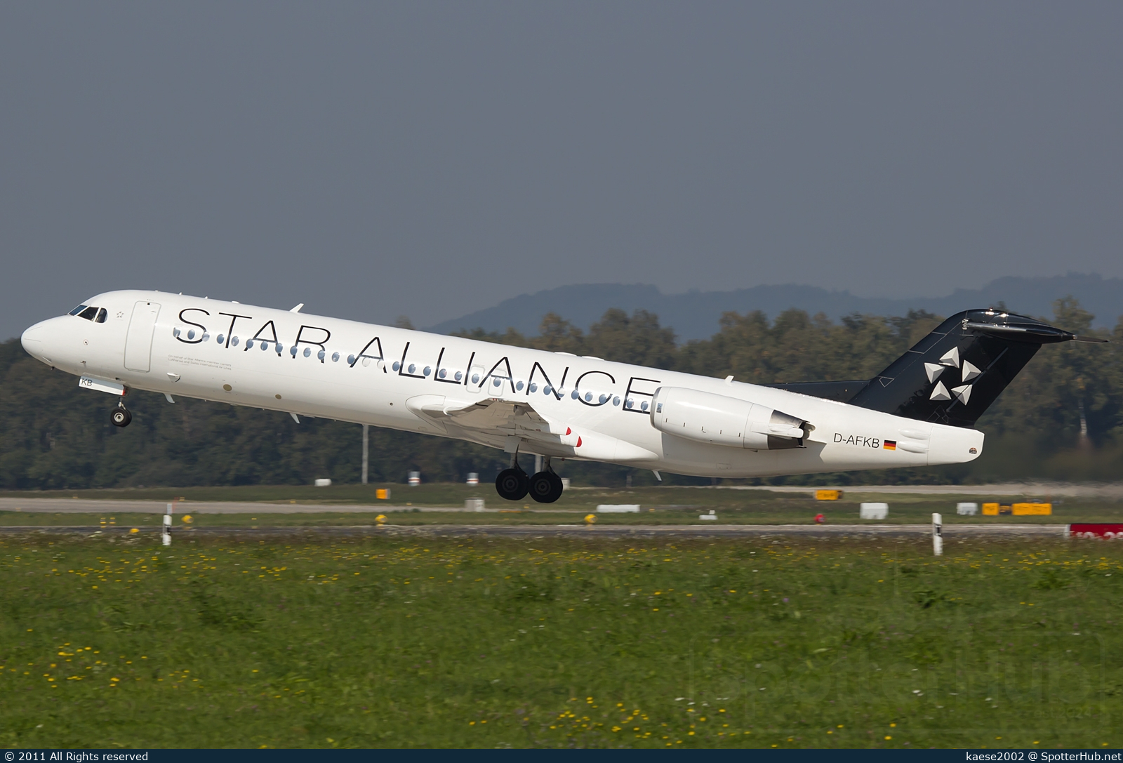 Photo of D-AFKB - Fokker 100 operated by Contact Air