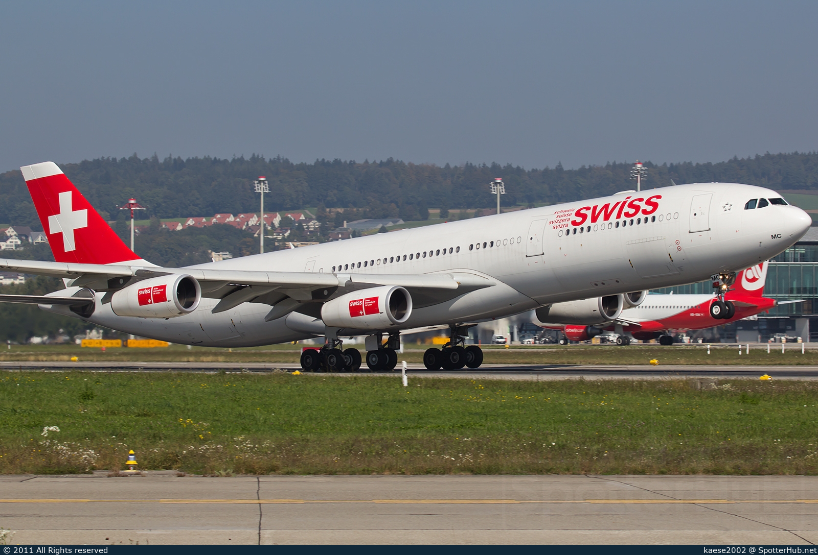 Photo of HB-JMC - Airbus A340-313 operated by Swiss International Air Lines