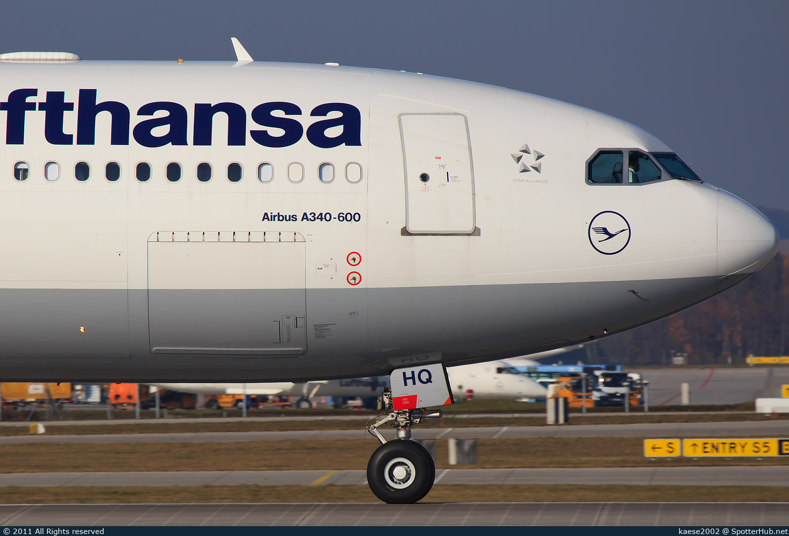 Photo of D-AIHQ - Airbus A340-642 operated by Lufthansa