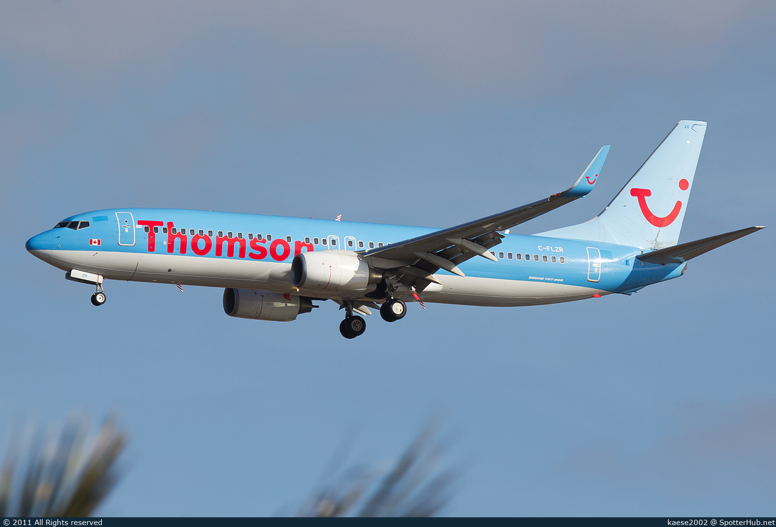 Photo of C-FLZR - Boeing 737-8K5 operated by Thomson Airways (opb Sunwing Airlines)