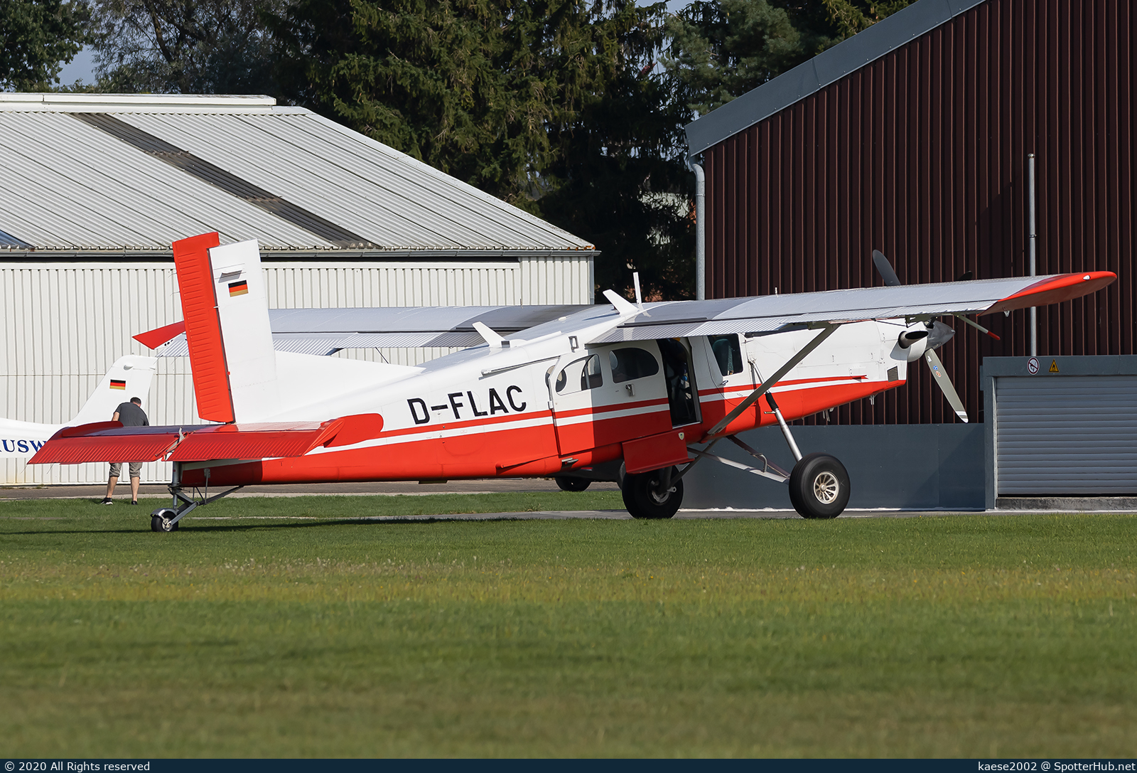 Photo of D-FLAC - Pilatus PC-6/B2-H4 Turbo Porter operated by Fallschirmsport-Club Schwaben