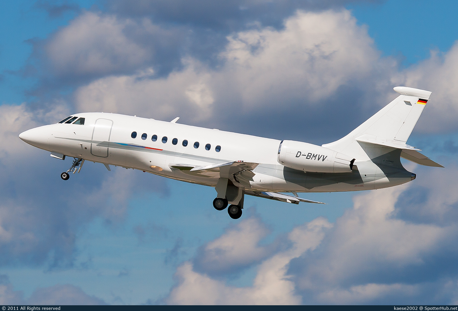 Photo of D-BMVV - Dassault Falcon 2000EX operated by BMW Flugdienst