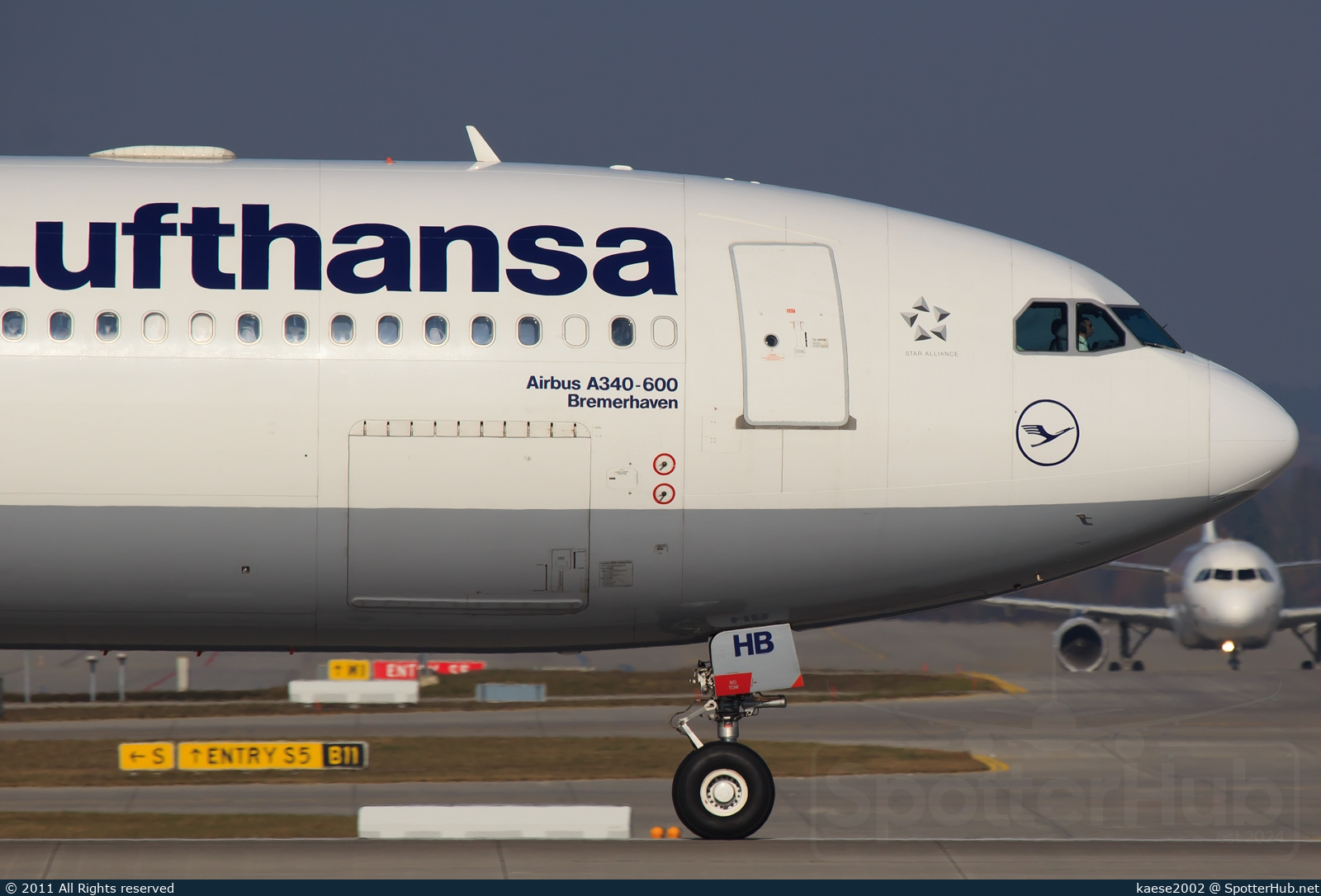 Photo of D-AIHB - Airbus A340-642 operated by Lufthansa