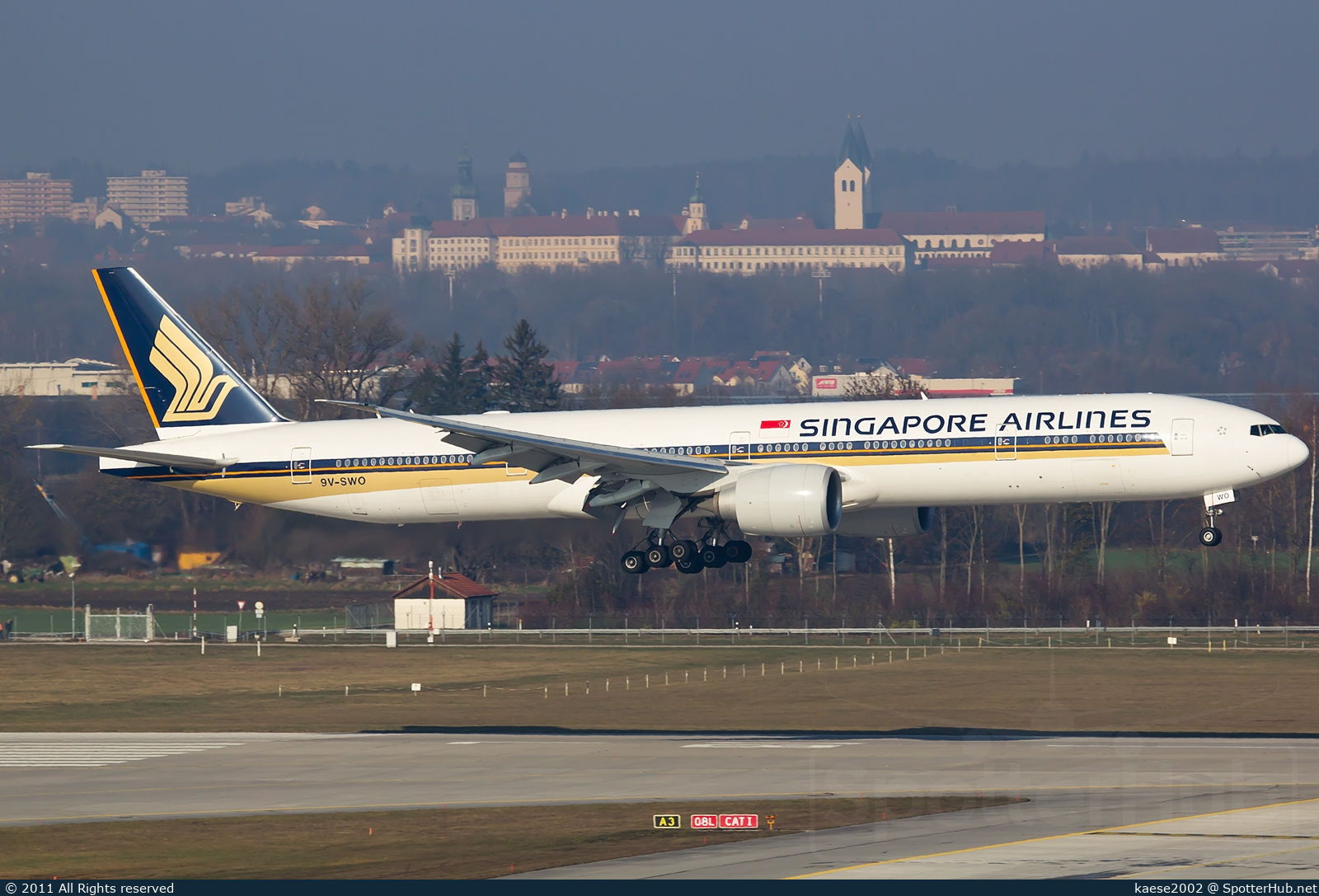Photo of 9V-SWO - Boeing 777-312(ER) operated by Singapore Airlines