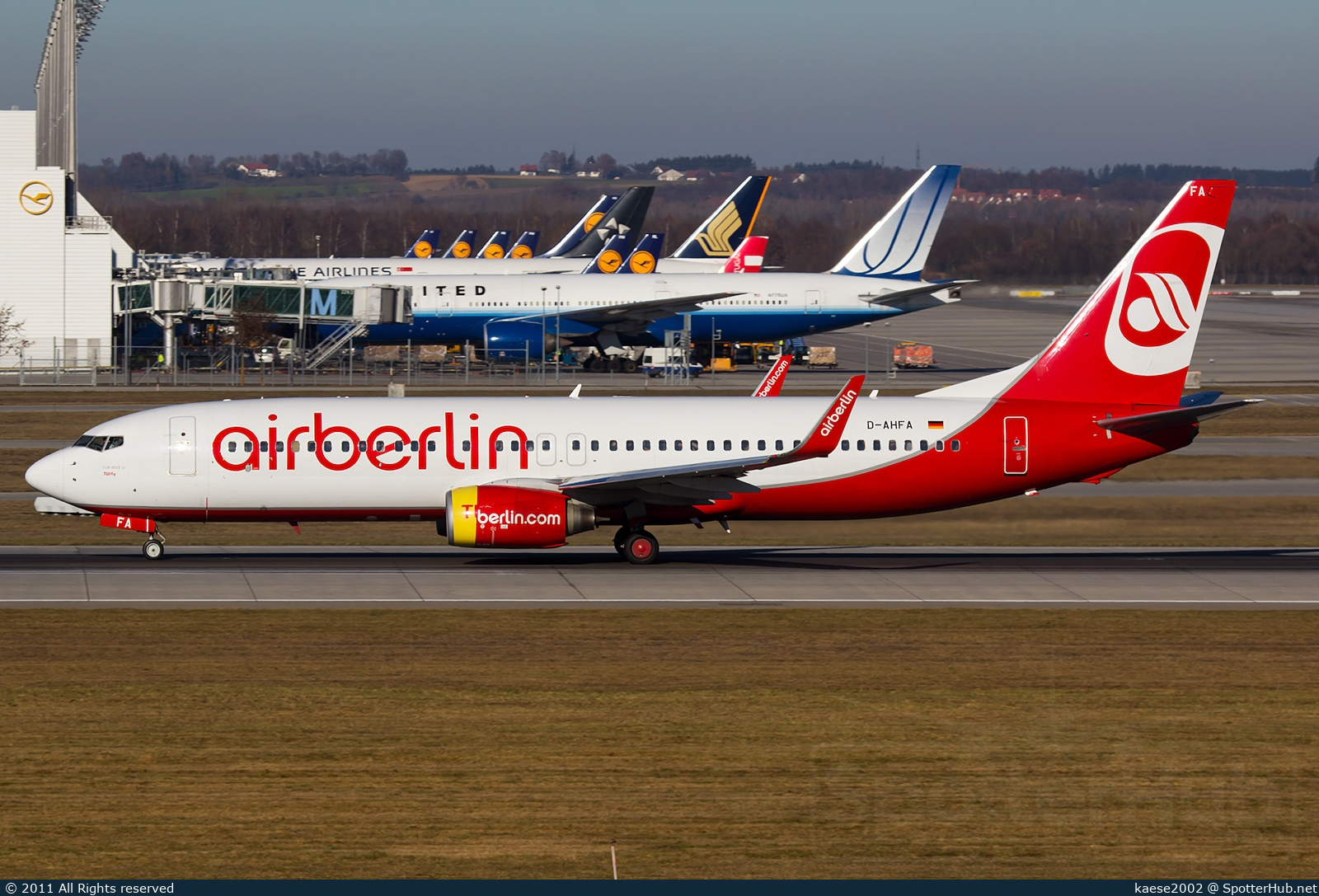 Photo of D-AHFA - Boeing 737-8K5 operated by Air Berlin (opb TUIfly)