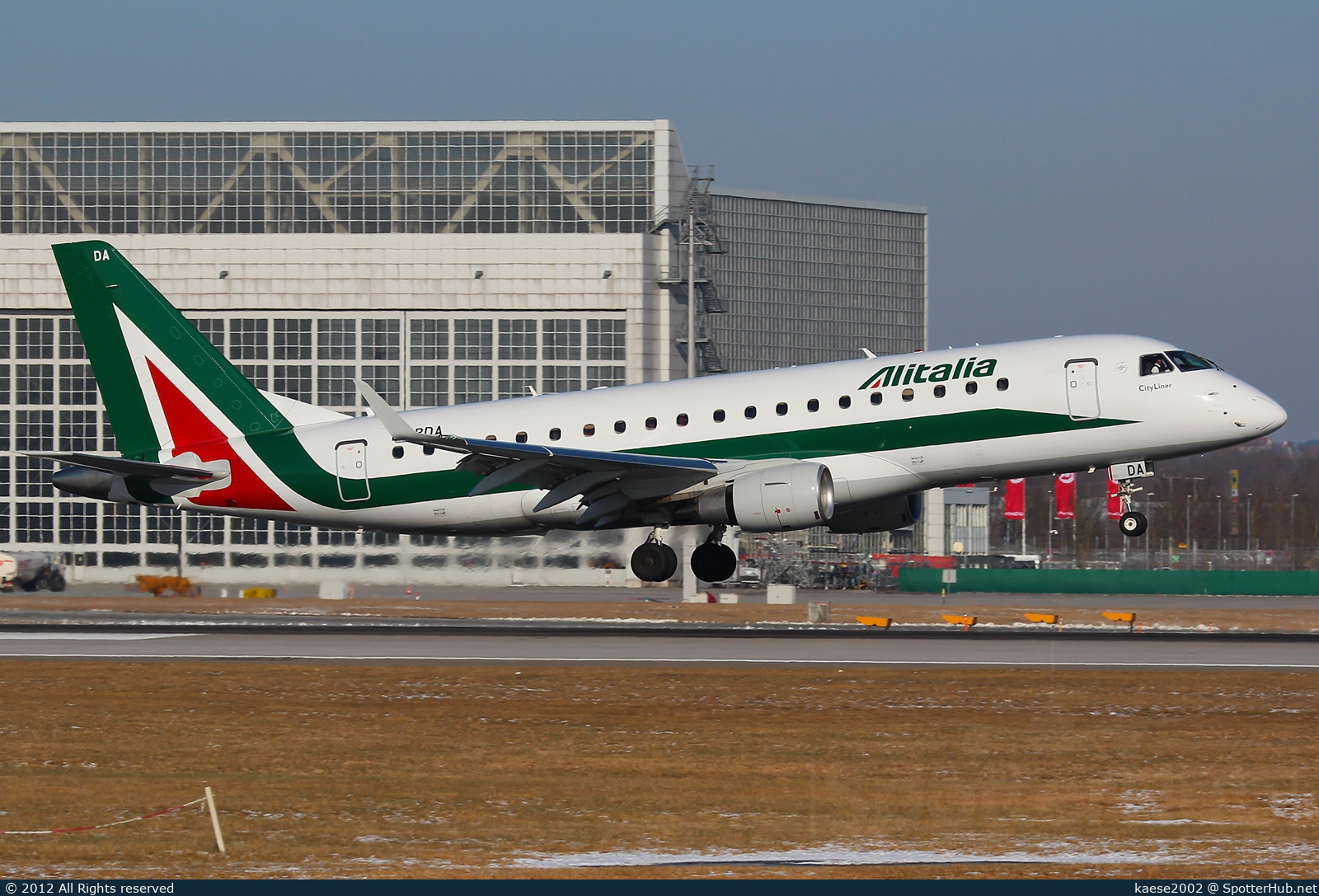 Photo of EI-RDA - Embraer ERJ-175STD operated by Alitalia CityLiner