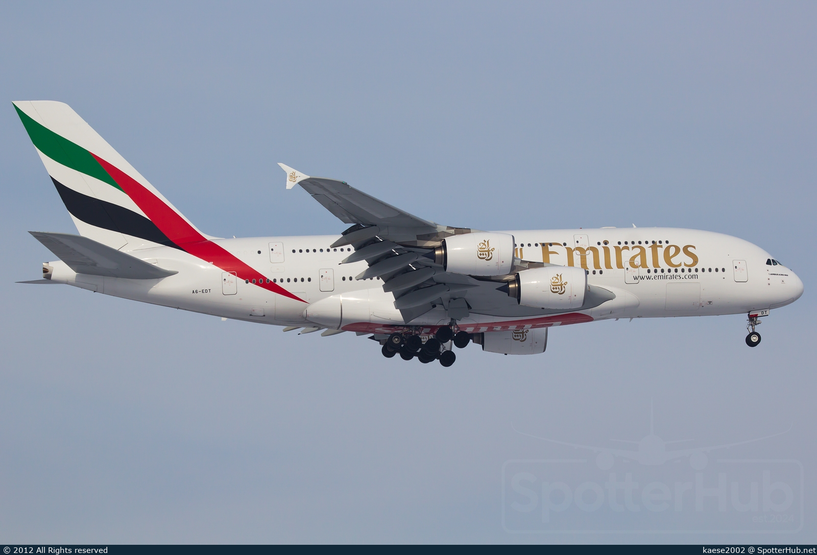 Photo of A6-EDT - Airbus A380-861 operated by Emirates